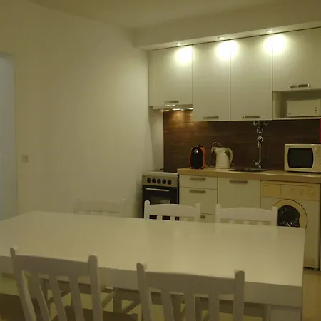 Dom Lourenco Hotel 2*