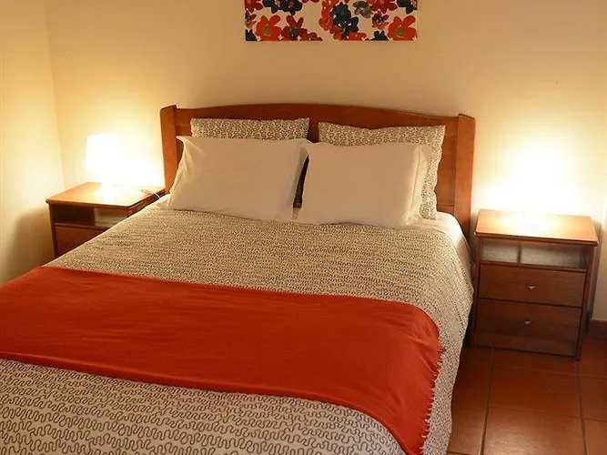 Dom Lourenco Hotel 2*