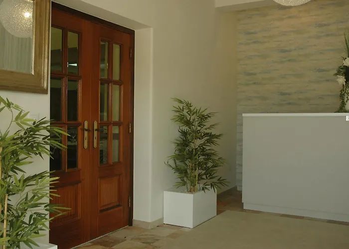 Dom Lourenco Areia Branca